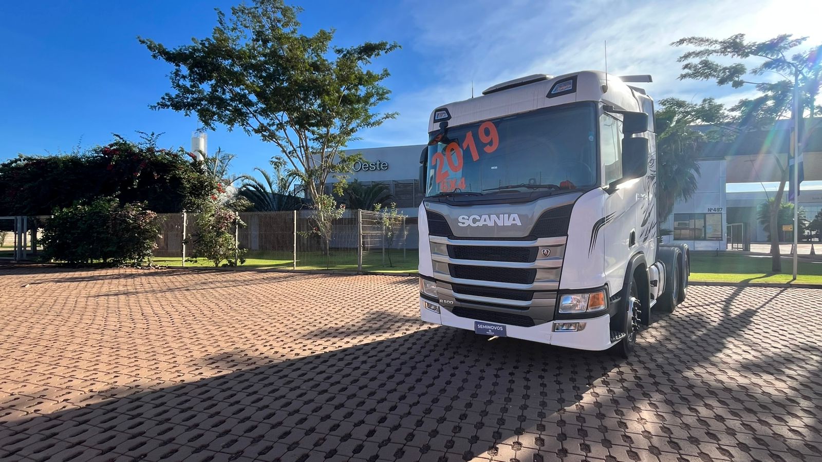 Branco – Caminhões Scania R500 6×4